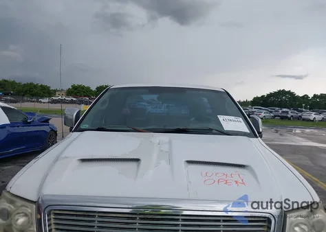 2004 Ford F-150 Stx/Xl/Xlt из США, поврежденный, VIN 1FTRF12W24NB79082